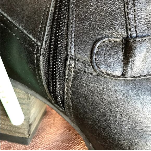 Matisse Distressed Black Leather Moto Style Heeled Booties size 7.5 - Picture 14 of 16